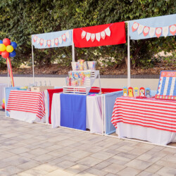 A table with flags and balloons on it